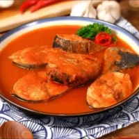 Resep Tongkol Asam Padeh, Kuah Merah Pekat dengan Pedas Segar Khas Minang